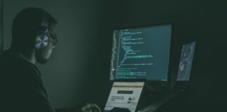 The Linux civil war, daemons & process supervision on AWS with Python scripts